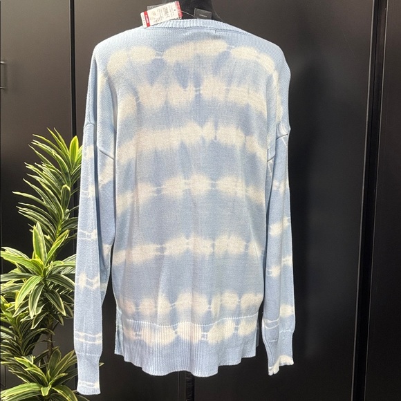 Design Story Knit Horizontal tie-dye stripe pullover sweater,slit sides - Picture 3 of 8